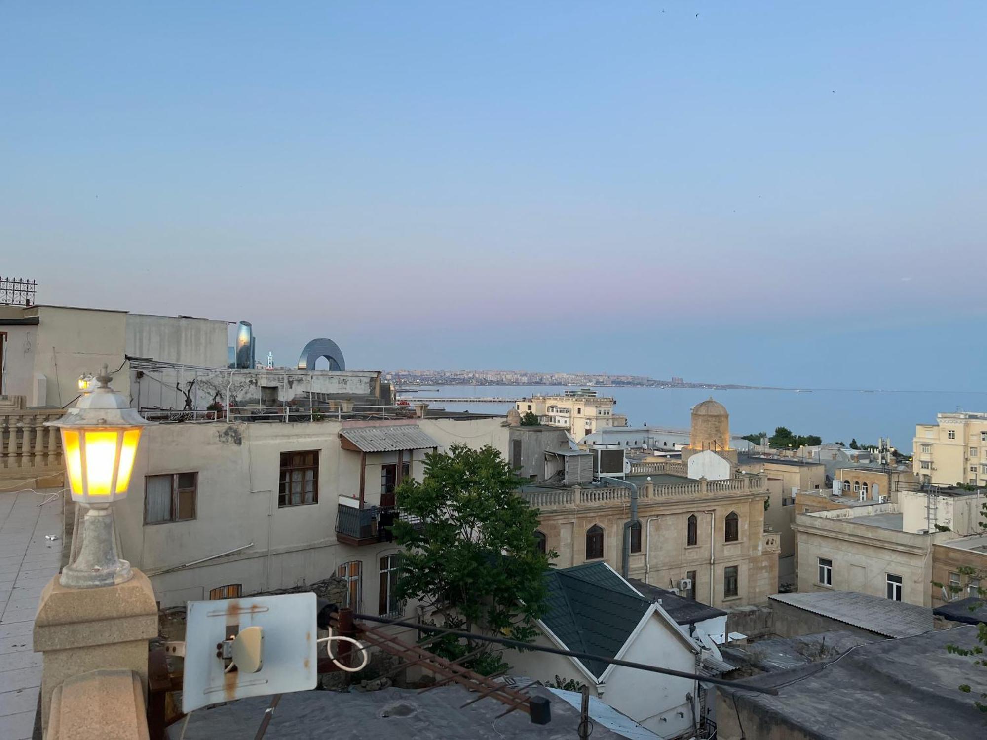 Cafe Terrace Hostel Баку Екстериор снимка
