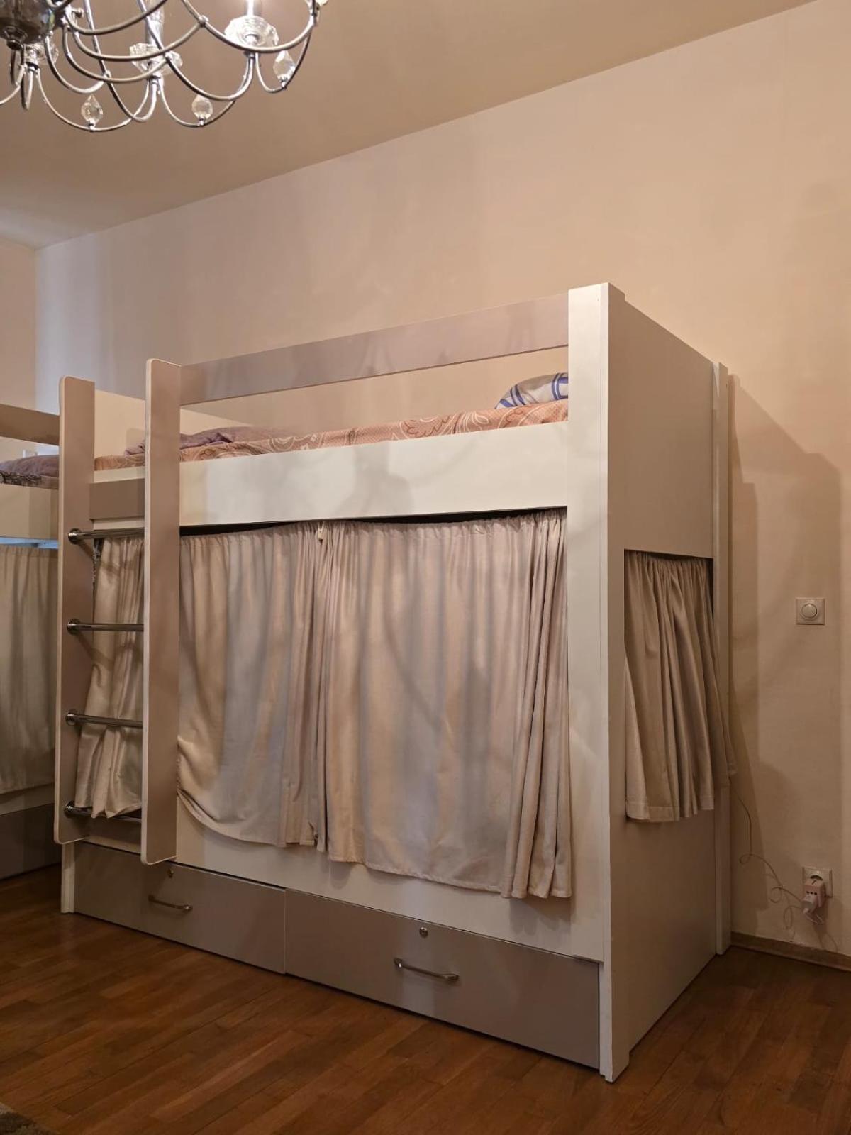 Cafe Terrace Hostel Баку Екстериор снимка
