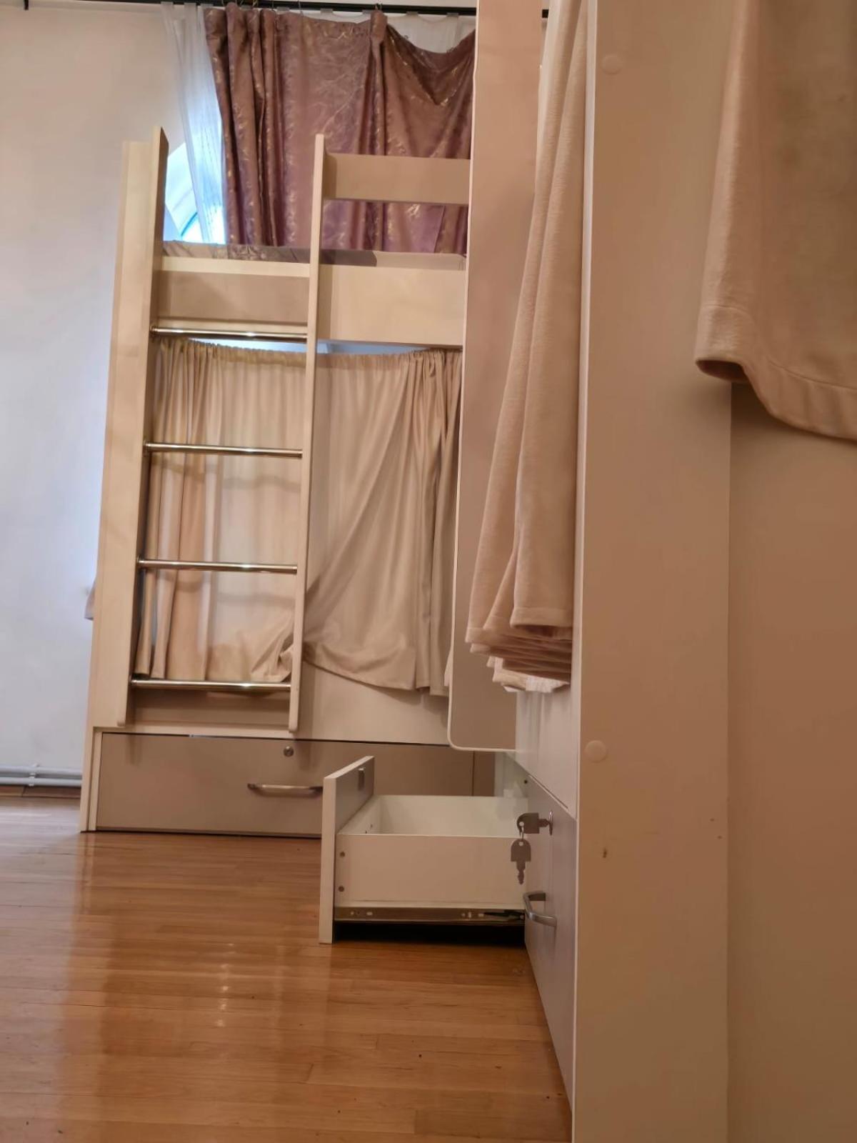 Cafe Terrace Hostel Баку Екстериор снимка