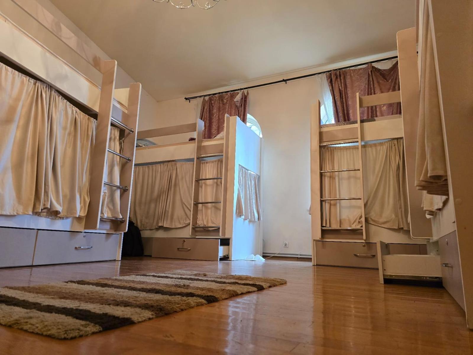 Cafe Terrace Hostel Баку Екстериор снимка